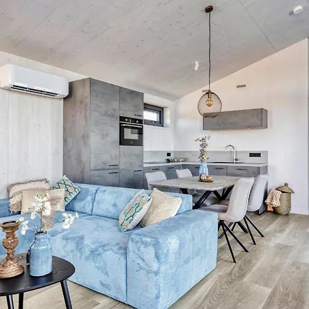 Holiday home In With View Kerkdriel